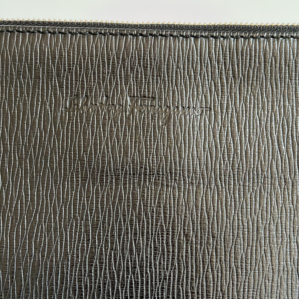 Salvatore Ferragamo Clutch Bag - Picture 2 of 8